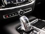 Volvo V60 2.0 T8 Twin Engine AWD Inscription 391Pk Automaat (PANORAMADAK, GROOT NAVI, MEMORY SEATS, GETINT GLAS, STUUR/STOELVERWARMING, CAMERA, TREKHAAK, ELEK ACHTERKLEP, NIEUWSTAAT)