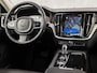 Volvo V60 2.0 T8 Twin Engine AWD Inscription 391Pk Automaat (PANORAMADAK, GROOT NAVI, MEMORY SEATS, GETINT GLAS, STUUR/STOELVERWARMING, CAMERA, TREKHAAK, ELEK ACHTERKLEP, NIEUWSTAAT)