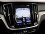 Volvo V60 2.0 T8 Twin Engine AWD Inscription 391Pk Automaat (PANORAMADAK, GROOT NAVI, MEMORY SEATS, GETINT GLAS, STUUR/STOELVERWARMING, CAMERA, TREKHAAK, ELEK ACHTERKLEP, NIEUWSTAAT)