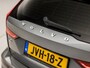 Volvo V60 2.0 T8 Twin Engine AWD Inscription 391Pk Automaat (PANORAMADAK, GROOT NAVI, MEMORY SEATS, GETINT GLAS, STUUR/STOELVERWARMING, CAMERA, TREKHAAK, ELEK ACHTERKLEP, NIEUWSTAAT)