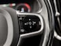 Volvo V60 2.0 T8 Twin Engine AWD Inscription 391Pk Automaat (PANORAMADAK, GROOT NAVI, MEMORY SEATS, GETINT GLAS, STUUR/STOELVERWARMING, CAMERA, TREKHAAK, ELEK ACHTERKLEP, NIEUWSTAAT)