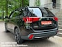 Mitsubishi Outlander 2.0 4WD Instyle Automaat 7Persoons Sch-Dak Carplay Navi Climate Cruise Ctr Afn Trekhaak Stoel+Stuurverwarming
