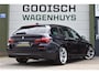 BMW 5-Serie Touring 520i High Executive | Pano | Trekhaak | Camera |