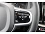 Volvo XC60 T8 390PK Automaat Twin Engine AWD Inscription | Schuif/kanteldak | Adapt. Cruise | Trekhaak | Verw. Voorstoelen | PDC + Camera |