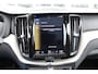 Volvo XC60 T8 390PK Automaat Twin Engine AWD Inscription | Schuif/kanteldak | Adapt. Cruise | Trekhaak | Verw. Voorstoelen | PDC + Camera |