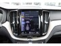 Volvo XC60 T8 390PK Automaat Twin Engine AWD Inscription | Schuif/kanteldak | Adapt. Cruise | Trekhaak | Verw. Voorstoelen | PDC + Camera |
