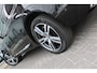 Volvo XC60 T8 390PK Automaat Twin Engine AWD Inscription | Schuif/kanteldak | Adapt. Cruise | Trekhaak | Verw. Voorstoelen | PDC + Camera |