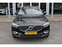 Volvo XC60 T8 390PK Automaat Twin Engine AWD Inscription | Schuif/kanteldak | Adapt. Cruise | Trekhaak | Verw. Voorstoelen | PDC + Camera |