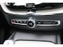 Volvo XC60 T8 390PK Automaat Twin Engine AWD Inscription | Schuif/kanteldak | Adapt. Cruise | Trekhaak | Verw. Voorstoelen | PDC + Camera |
