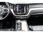 Volvo XC60 T8 390PK Automaat Twin Engine AWD Inscription | Schuif/kanteldak | Adapt. Cruise | Trekhaak | Verw. Voorstoelen | PDC + Camera |