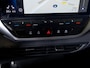 Volkswagen ID.5 Pro 77 kWh SOH 95% / 204pk / Achteruitrij camera / Stoelverwarming /