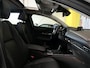 Mazda CX-30 2.0 e-SkyActiv-X M Hybrid Luxury - Dealer onderhouden! - Elektrisch schuifdak - Elektr. klep - Stoel + stuurverw