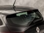 Renault Clio 1.0 TCe Sport (APPLE CARPLAY, GROOT NAVI, PARKEERSENSOREN, LM VELGEN, SPORTSTOELEN, CRUISE, LANE ASSIST, NIEUWSTAAT)