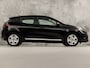 Renault Clio 1.0 TCe Sport (APPLE CARPLAY, GROOT NAVI, PARKEERSENSOREN, LM VELGEN, SPORTSTOELEN, CRUISE, LANE ASSIST, NIEUWSTAAT)