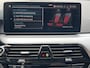 BMW 5-Serie Touring 530e Business Edition Plus / Dealer onderhouden / 1.700 kg trekgewicht / Navigatie / Apple Carplay Android / HUD / Stoelverwarming / Climate Control / Camera / Parkeer assistent / 18"LM wielen /