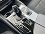 BMW 5-Serie Touring 530e Business Edition Plus / Dealer onderhouden / 1.700 kg trekgewicht / Navigatie / Apple Carplay Android / HUD / Stoelverwarming / Climate Control / Camera / Parkeer assistent / 18"LM wielen /