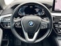 BMW 5-Serie Touring 530e Business Edition Plus / Dealer onderhouden / 1.700 kg trekgewicht / Navigatie / Apple Carplay Android / HUD / Stoelverwarming / Climate Control / Camera / Parkeer assistent / 18"LM wielen /