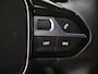 Peugeot e-2008 EV Allure Pack 50 kWh 136PK | Achteruitrijcamera | Navigatie | Apple carplay Android auto | Climate control | LED| DAB | 17"LMV