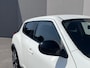 Nissan Juke 1.6 Connect Edition / Cruise Control / Climate Control / Achteruitrij Camera / Full-Map Navigatie / Radio&Bluetooth Voorbereiding / Lichtmetalen Velgen 17" /