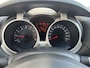 Nissan Juke 1.6 Connect Edition / Cruise Control / Climate Control / Achteruitrij Camera / Full-Map Navigatie / Radio&Bluetooth Voorbereiding / Lichtmetalen Velgen 17" /