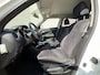 Nissan Juke 1.6 Connect Edition / Cruise Control / Climate Control / Achteruitrij Camera / Full-Map Navigatie / Radio&Bluetooth Voorbereiding / Lichtmetalen Velgen 17" /