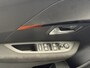 Peugeot e-208 EV ACTIVE PACK 50 kWH NAVIGATIE CRUISE CONTROL CLIMATE CONTROL BLUETOOTH TELEFOON APPLE CARPLAY/ANDROID 16" LICHTMETALEN VELGEN PDC ZEER MOOI !!