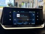 Peugeot e-208 EV ACTIVE PACK 50 kWH NAVIGATIE CRUISE CONTROL CLIMATE CONTROL BLUETOOTH TELEFOON APPLE CARPLAY/ANDROID 16" LICHTMETALEN VELGEN PDC ZEER MOOI !!