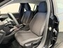 Peugeot e-208 EV ACTIVE PACK 50 kWH NAVIGATIE CRUISE CONTROL CLIMATE CONTROL BLUETOOTH TELEFOON APPLE CARPLAY/ANDROID 16" LICHTMETALEN VELGEN PDC ZEER MOOI !!