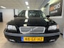 Volvo V70 2.4 | Nieuwe APK | Cruise | Airco | Trekhaak |