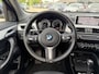 BMW X1 xDrive25e Sport Line Trekhaak Carplay Harman-Kardon Stuurwielverwarming Stoelverwarming 18 Inch LMV Achteruitrijcamera Dealeronderhouden