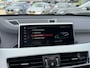 BMW X1 xDrive25e Sport Line Trekhaak Carplay Harman-Kardon Stuurwielverwarming Stoelverwarming 18 Inch LMV Achteruitrijcamera Dealeronderhouden