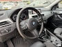 BMW X1 xDrive25e Sport Line Trekhaak Carplay Harman-Kardon Stuurwielverwarming Stoelverwarming 18 Inch LMV Achteruitrijcamera Dealeronderhouden