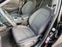 Hyundai Kona Electric EV Comfort 39 kWh 136pk | SoH 97,9% | Camera | Carplay | Climate controle | Bestuurdersstoel in hoogte verstelbaar | Stoelverwarming | Stuurverwarming | Parkeersensoren | 17'' velgen