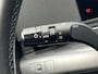 Hyundai Kona Electric Long Range Pure Edition 64.8 kWh / (Dynamische) Navigatie / 3 Fase / Batterijconditionering / Apple CarPlay & Android Auto / Stoel & Stuurverwarming / 19 Inch Lichtmetalen Velgen / Parkeersensoren Voor + Achter / Achteruitrijcamera /