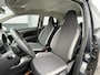 Toyota Aygo 1.0 VVT-i x-play Automaat | 69.000 KM | Apple/Android navigatie |