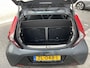 Toyota Aygo 1.0 VVT-i x-play Automaat | 69.000 KM | Apple/Android navigatie |