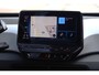 Volkswagen ID.3 First Plus 58 kWh 204PK / 150kW, NL auto, 1e eigenaar nieuw door ons geleverd en onderhouden, LED Matrix (IQ.Lights), keyless start & entry, achteruitrijcamera (rear view), parkeersensoren voor en achter (pdc), stoel- en stuurwiel verwarming, adaptieve cruise control (acc), 19" 'Andoya' LMV, Apple Carplay & Android Auto, elektrisch verstel-, verwarm- en inklapbare buitenspiegels (spiegel pakket), sfeerverlichting, DAB+, navigatie, privacy glas, 2-zone climatronic, dynamische knipperlichten in de spiegels en achterlichten ETC.