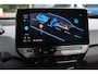 Volkswagen ID.3 First Plus 58 kWh 204PK / 150kW, NL auto, 1e eigenaar nieuw door ons geleverd en onderhouden, LED Matrix (IQ.Lights), keyless start & entry, achteruitrijcamera (rear view), parkeersensoren voor en achter (pdc), stoel- en stuurwiel verwarming, adaptieve cruise control (acc), 19" 'Andoya' LMV, Apple Carplay & Android Auto, elektrisch verstel-, verwarm- en inklapbare buitenspiegels (spiegel pakket), sfeerverlichting, DAB+, navigatie, privacy glas, 2-zone climatronic, dynamische knipperlichten in de spiegels en achterlichten ETC.