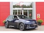 Renault R5 COMFORT RANGE ICONIC CINQ 150PK 52 kWh | PACK WINTER: ELEKTRISCH VERWARMBARE VOORSTOELEN/ELEKTRISCH VERWARMBAAR STUURWIEL/BESTUURDERSSTOEL MET ELEKTRISCH VERSTELBARE LENDESTEUN/IN HOOGTE VERSTELBARE PASSAGIERSSTOEL | PACK PREMIUM SOUND HARMAN KARDON: 9 SPEAKERS WAARVAN 1 SUBWOOFER/VERMOGEN 410 WATT/5 GELUIDSSFEREN: STUDIO/PODCAST/CONCERT/CLUB EN IMMERSION | PACK PARKING: FULL EASY PARK ASSIST MET PARKEERSENSOREN AAN VOOR EN ZIJKANT | PACK SAFETY & ADVANCED DRIVING ASSIST: INTELLIGENT ADAPTIVE CRUISE CONTROL,GEBRUIKT KAARTDATA OM SNELHEID AAN TE PASSEN/ACCUPANT SAFETY EXIT/ACTIVE DRIVER ASSIST/BLIND SPOT WARNING EN LANE DEPARTURE PREVENTION (BIJ INHALEN)/REAR CROSS TRAFFIC ALERT MET REAR ACTIVE EMERGENCY BRAKING | ALL WEATHER BANDEN | LICHTMETALEN VELGEN 18" "CHRONO" | DAKSTRIPING PATERN GOLD | FULL LED KOPLAMPEN MET MICRO OPTICS EN FRANSE VLAG | DRAADLOZE TELEFOONLADER | NAVIGATIE | DRAADLOZE APPLE CARPLAY/ANDROID AUTO | ACHTERUITRIJ CAMERA | ADAPTIVE CRUISE CONTROL |