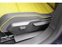 Renault R5 COMFORT RANGE ICONIC CINQ 150PK 52 kWh | PACK WINTER: ELEKTRISCH VERWARMBARE VOORSTOELEN/ELEKTRISCH VERWARMBAAR STUURWIEL/BESTUURDERSSTOEL MET ELEKTRISCH VERSTELBARE LENDESTEUN/IN HOOGTE VERSTELBARE PASSAGIERSSTOEL | PACK PREMIUM SOUND HARMAN KARDON: 9 SPEAKERS WAARVAN 1 SUBWOOFER/VERMOGEN 410 WATT/5 GELUIDSSFEREN: STUDIO/PODCAST/CONCERT/CLUB EN IMMERSION | PACK PARKING: FULL EASY PARK ASSIST MET PARKEERSENSOREN AAN VOOR EN ZIJKANT | PACK SAFETY & ADVANCED DRIVING ASSIST: INTELLIGENT ADAPTIVE CRUISE CONTROL,GEBRUIKT KAARTDATA OM SNELHEID AAN TE PASSEN/ACCUPANT SAFETY EXIT/ACTIVE DRIVER ASSIST/BLIND SPOT WARNING EN LANE DEPARTURE PREVENTION (BIJ INHALEN)/REAR CROSS TRAFFIC ALERT MET REAR ACTIVE EMERGENCY BRAKING | ALL WEATHER BANDEN | LICHTMETALEN VELGEN 18" "CHRONO" | DAKSTRIPING PATERN GOLD | FULL LED KOPLAMPEN MET MICRO OPTICS EN FRANSE VLAG | DRAADLOZE TELEFOONLADER | NAVIGATIE | DRAADLOZE APPLE CARPLAY/ANDROID AUTO | ACHTERUITRIJ CAMERA | ADAPTIVE CRUISE CONTROL |