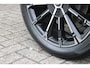 Renault R5 COMFORT RANGE ICONIC CINQ 150PK 52 kWh | PACK WINTER: ELEKTRISCH VERWARMBARE VOORSTOELEN/ELEKTRISCH VERWARMBAAR STUURWIEL/BESTUURDERSSTOEL MET ELEKTRISCH VERSTELBARE LENDESTEUN/IN HOOGTE VERSTELBARE PASSAGIERSSTOEL | PACK PREMIUM SOUND HARMAN KARDON: 9 SPEAKERS WAARVAN 1 SUBWOOFER/VERMOGEN 410 WATT/5 GELUIDSSFEREN: STUDIO/PODCAST/CONCERT/CLUB EN IMMERSION | PACK PARKING: FULL EASY PARK ASSIST MET PARKEERSENSOREN AAN VOOR EN ZIJKANT | PACK SAFETY & ADVANCED DRIVING ASSIST: INTELLIGENT ADAPTIVE CRUISE CONTROL,GEBRUIKT KAARTDATA OM SNELHEID AAN TE PASSEN/ACCUPANT SAFETY EXIT/ACTIVE DRIVER ASSIST/BLIND SPOT WARNING EN LANE DEPARTURE PREVENTION (BIJ INHALEN)/REAR CROSS TRAFFIC ALERT MET REAR ACTIVE EMERGENCY BRAKING | ALL WEATHER BANDEN | LICHTMETALEN VELGEN 18" "CHRONO" | DAKSTRIPING PATERN GOLD | FULL LED KOPLAMPEN MET MICRO OPTICS EN FRANSE VLAG | DRAADLOZE TELEFOONLADER | NAVIGATIE | DRAADLOZE APPLE CARPLAY/ANDROID AUTO | ACHTERUITRIJ CAMERA | ADAPTIVE CRUISE CONTROL |