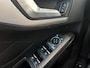 Ford Focus Wagon 1.0 EcoBoost Trend Edition Business Trekhaak Navigatie Apple Carplay Android Auto Parkeerhulp Cruise Control Stoel-en stuurverwarming Climate Control Lichtmetalen velgen