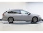 Volkswagen Golf 1.5 eTSI R-Line Business | Trekhaak | Dodehoekdetectie |