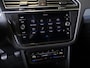 Volkswagen Tiguan 1.5 TSI Life Business / 150pk / Achteruitrij camera / Stoel en stuur verwarming /