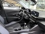 Peugeot 2008 1.2T 130pk Allure | Achteruitrijcamera | Dealeronderhouden | Navigatie | Parkeersensoren | Privacy Glass | Cruise Control | Apple Carplay/Android Auto