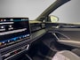 Volkswagen Tiguan 1.5 eHybrid 272pk DSG R-Line Edition · Panoramadak · 360 Camera · Harman Kardon Audio · Inklap. Trekhaak · Matrix LED · Head-Up Display · Keyless · Garantie t/m 19-11-2030 of 100.000km