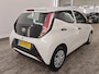 Toyota Aygo 1.0 VVT-i 69pk x-fun | Airconditioning | Bluetooth muziek streamen | 5 Deurs