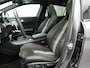 Mercedes-Benz GLA 250 4Matic Premium Plus 211 PK Automaat | LED | Panoramadak | Trekhaak | Achteruitrij Camera | Elek. Kofferklep | Navigatie |