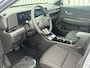 Hyundai Kona Electric Pure Edition 64.8 kWh / €1500,- Voordeel / Uit Voorraad Leverbaar / Stoel- & Stuurverwarming / Achteruitrijcamera / Parkeersensoren Voor + Achter / Dynamische Navigatie / Climate Control / Adaptive Cruise Control /