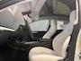Tesla Model Y RWD 58 kWh | Trekhaak | SOH 94,3% | Wit leder interieur |